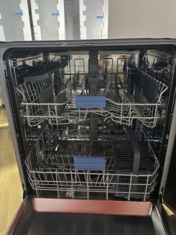 Outlet prodaja! Total ugradne, polu - ugradne i podpultne sudo - masine, uz garanciju od 24 meseca, kao da su nove! Bauknecht, Grundig, Beko i jos dosta drugih modela. Obezbedjeni rezerni delovi 7 godina kao i mogucnost servisiranja i nakon isteka 25 meseci - Slika 43