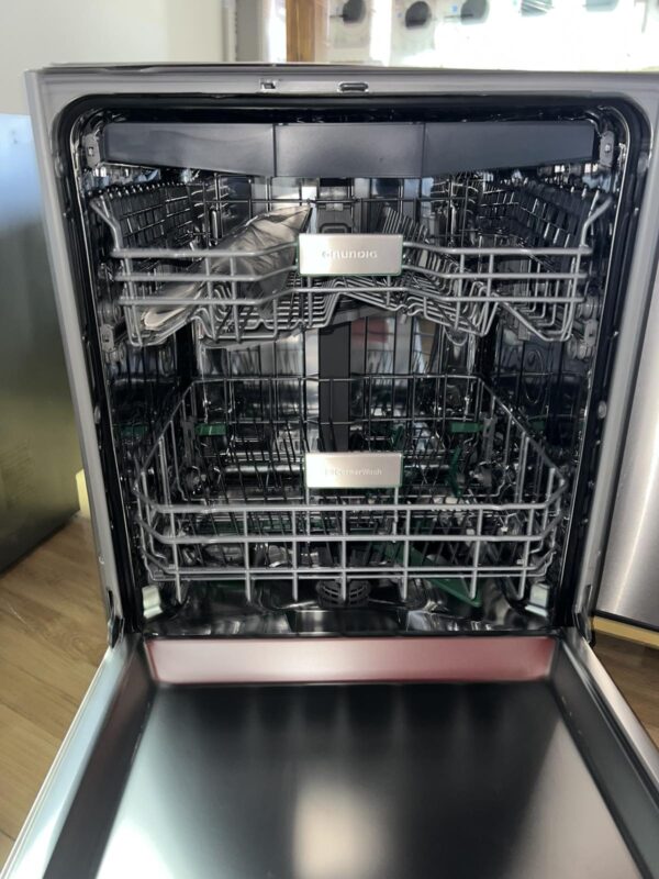 Outlet prodaja! Total ugradne, polu - ugradne i podpultne sudo - masine, uz garanciju od 24 meseca, kao da su nove! Bauknecht, Grundig, Beko i jos dosta drugih modela. Obezbedjeni rezerni delovi 7 godina kao i mogucnost servisiranja i nakon isteka 25 meseci - Slika 45
