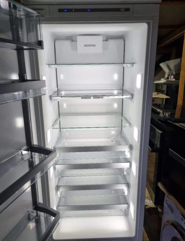"Siemens", polovni ugradni frizider, A+++, 302l, LED, 177 cm,  garancija 6 meseci , moguc prevoz - Slika 6