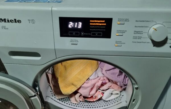 "Miele - W1" i " "Miele - T1", paket - masina za pranje i masina za susenje vesa, po 8 kg, 1400rpm, susara susi na principu  Toplotne Pumpe, srpski meni, izuzetan komplet! Garancija 6 meseci, moguc prevoz - Slika 6