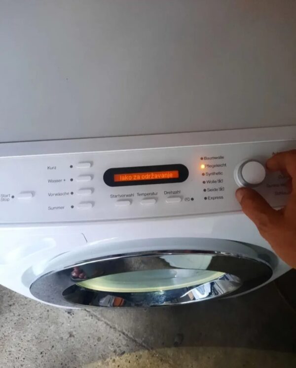 "Miele w4000 GalaGrande", polovna masina za ves, 6kg, 1500rpm, sace bubanj, LED osvetljenje, necujna u radu, garancija 6 meseci, moguc prevoz, uvoz DE - Slika 3