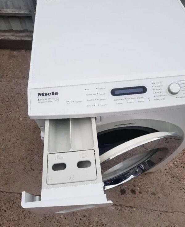 "Miele W6000", polovna ves masina, 7kg, 1600rpm, LED osvetljenje, zastita od curenja vode, tiha u radu, garancija 6 meseci, moguc prevoz - Slika 2