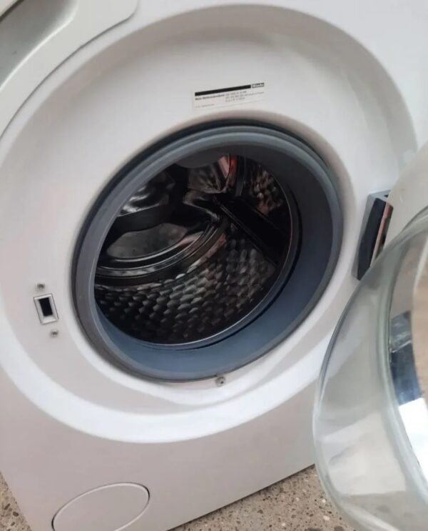 "Miele W6000", polovna ves masina, 7kg, 1600rpm, LED osvetljenje, zastita od curenja vode, tiha u radu, garancija 6 meseci, moguc prevoz - Slika 5