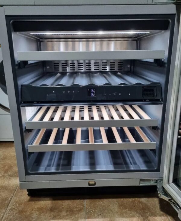 "Gaggenau", polovna ugradna vinska vitrina, inverter motor, 2 odvojene zone hladjenja, garancija 6 meseci, moguc prevoz, uvoz CH - Slika 2
