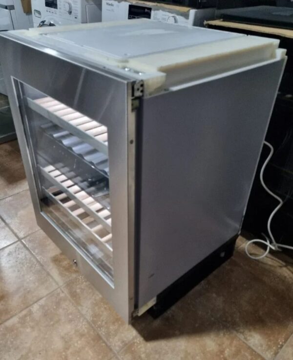 "Gaggenau", polovna ugradna vinska vitrina, inverter motor, 2 odvojene zone hladjenja, garancija 6 meseci, moguc prevoz, uvoz CH - Slika 7