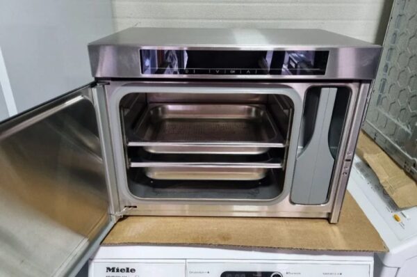 "Miele", polovna rerna na paru, display, 50x38x34cm, garancija 6 meseci, moguc prevoz, uvoz CH - Slika 4