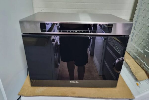 "Miele", polovna rerna na paru, display, 50x38x34cm, garancija 6 meseci, moguc prevoz, uvoz CH - Slika 2