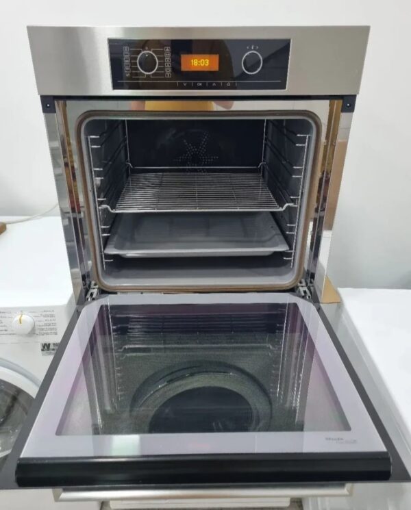 "Miele", polovna ugradna rerna, display, potapajuci dugmici, garancija 6 meseci, moguc prevoz, uvoz CH - Slika 3