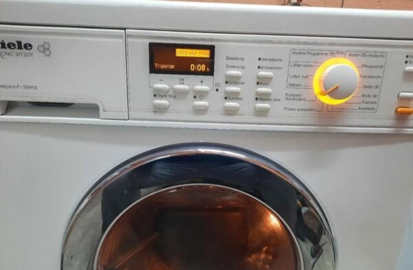 "Miele 2670", polovna masina za pranje i susenje vesa, 5/2,5kg, 1600rpm, sace bubanj, akva stop, garancija 6 meseci, moguc prevoz, uvoz DE - Slika 3