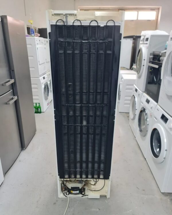 "Liebherr", polovni ugradni frizider, 319l, NoFrost, inverter motor A+++, 177x55xm, garancija 6 meseci, moguc prevoz - Slika 10