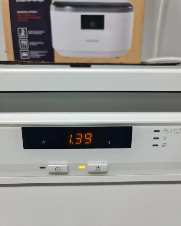 "Miele", polovna podpultna masina za sudove, perfektno stanje, LED display, odlozeni start, brzi programi, garancija 6 meseci, moguc prevoz - Slika 5