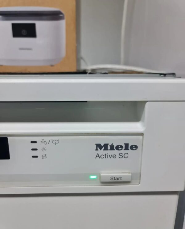 "Miele", polovna podpultna masina za sudove, perfektno stanje, LED display, odlozeni start, brzi programi, garancija 6 meseci, moguc prevoz - Slika 6