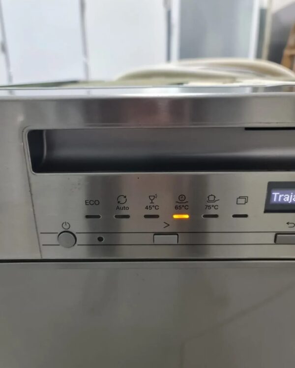 "Miele G7110 SCi", polovna ugradna masina za sudove, 2024. godiste, EcoPower, odlozeni start, garancija 6 meseci, moguc prevoz - Slika 8